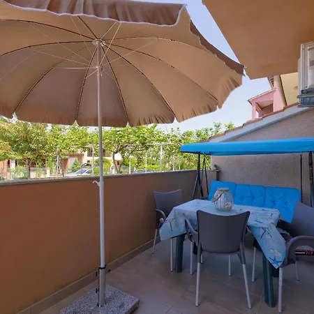 Mishel 1 Apartment